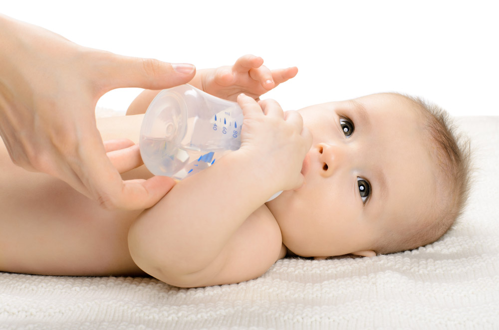 Babyflasche: Ab wann kann das Fläschchen eingeführt werden?